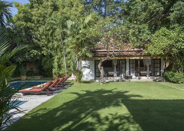 Villa Eight Seminyak 